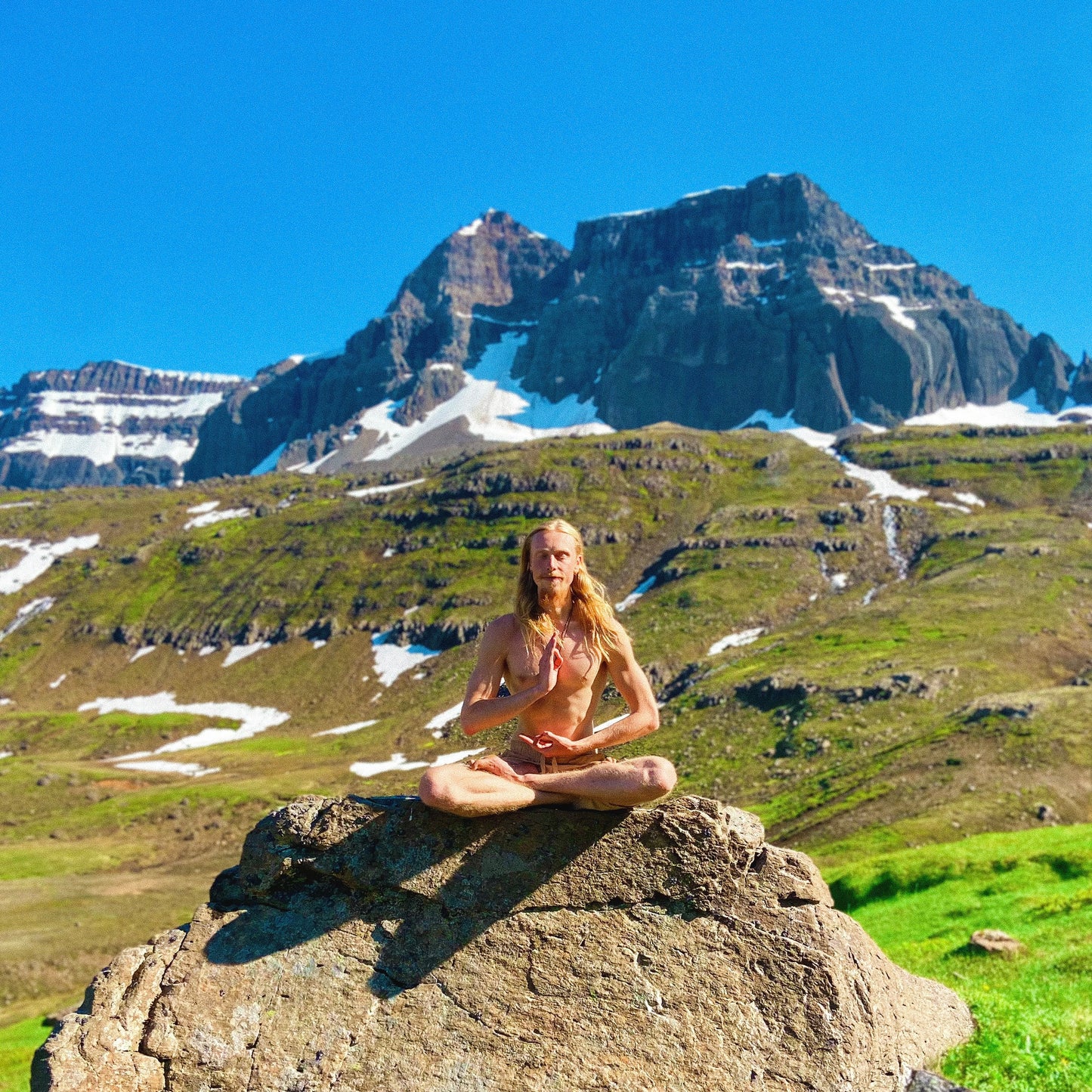 Royal Celebration // Stefán Elí