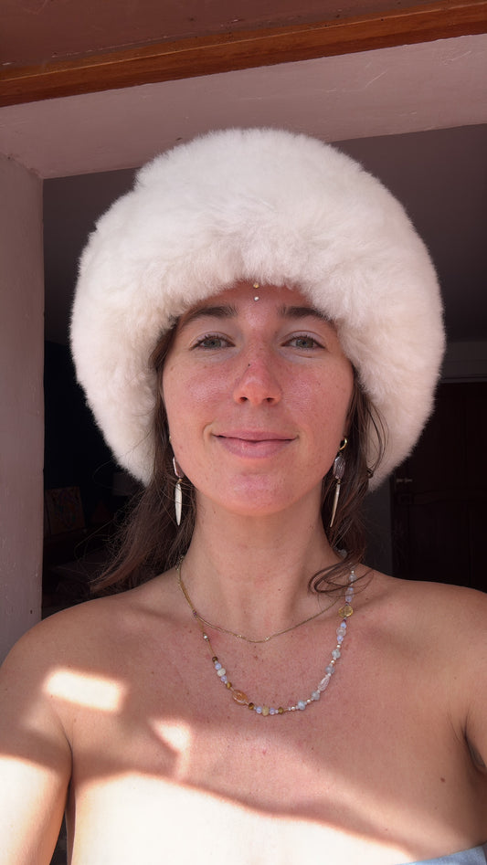 Alpaca Fuzzy Hat // White
